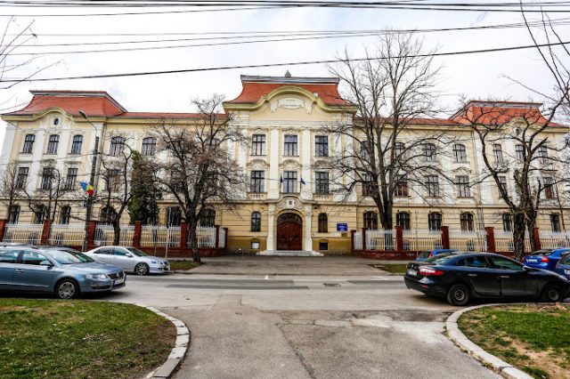 Incident Grav. Zeci de elevi Intoxicați la Școala CD Loga