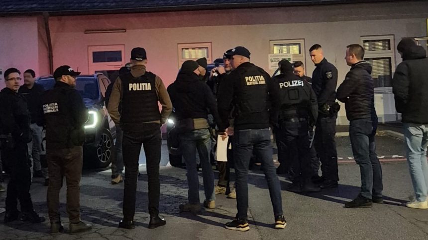 Polițiștii din Timiș, alături de autoritățile austriece, au confiscat arme și muniție în urma unei percheziții la un suspect de trafic de arme.