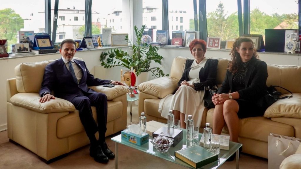 Oficialii români și ambasadorul Qatarului discută parteneriate economice la Forumul de Afaceri Timișoara 2025