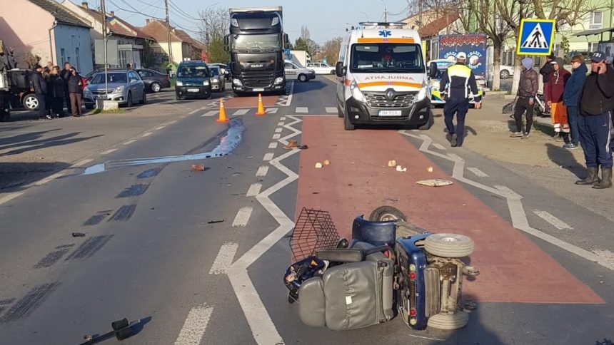 Locul accidentului din Becicherecu Mic, unde un bărbat în scaun electric a fost lovit mortal pe trecerea de pietoni