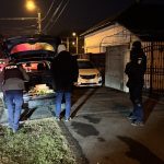 Polițiștii efectuează percheziții într-un caz de furt auto cu tehnologie avansată în județul Arad