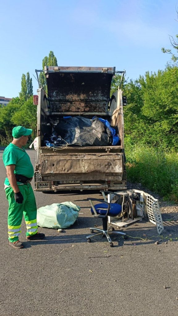 Ridicați de pe domeniiul public și duși în adăpost sigur