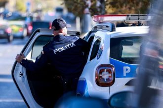Agent de pază din Lugoj, bătut în stradă de un coleg de muncă și mai mulți complici, după o ceartă la locul de muncă.