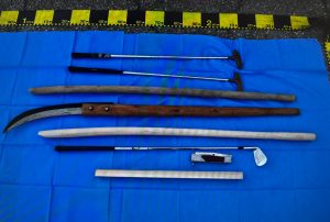 Arme albe gasite într-una din masininile implicate in accident