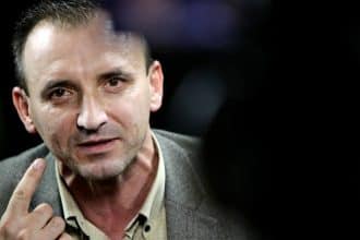Robert Șerban, poet român premiat, la întâlnirea literară organizată de UMF Victor Babeș Timișoara pe 19 iunie 2025