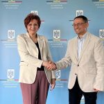 Florica Chiriță, președintele CCIAT, și dr. Cristian Mateescu, consilier economic la Consulatul General al României la München, discutând despre Forumul Internațional de Afaceri Timișoara 2026