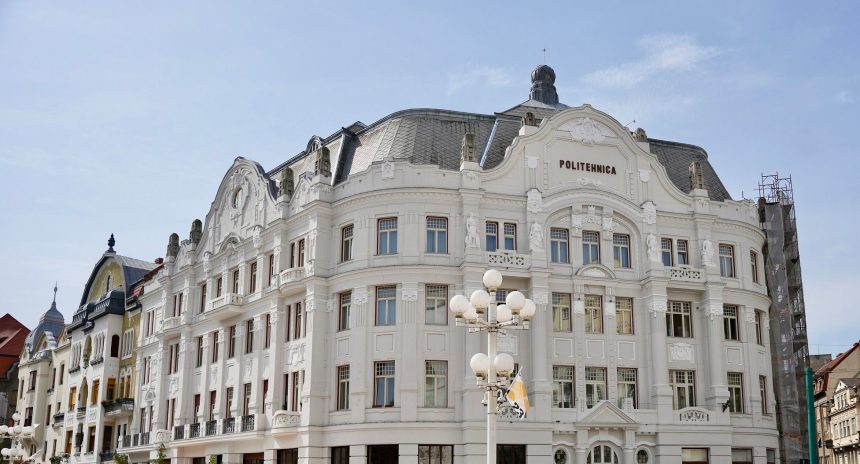 UPT deschide noul an universitar