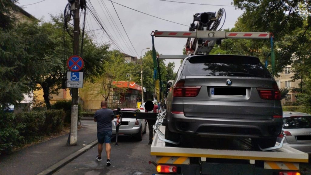 Amenzi parcări ilegale