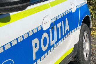 Componente ale unei arme de vânătoare letale descoperite de polițiștii din Lugoj în urma unei percheziții la domiciliu.