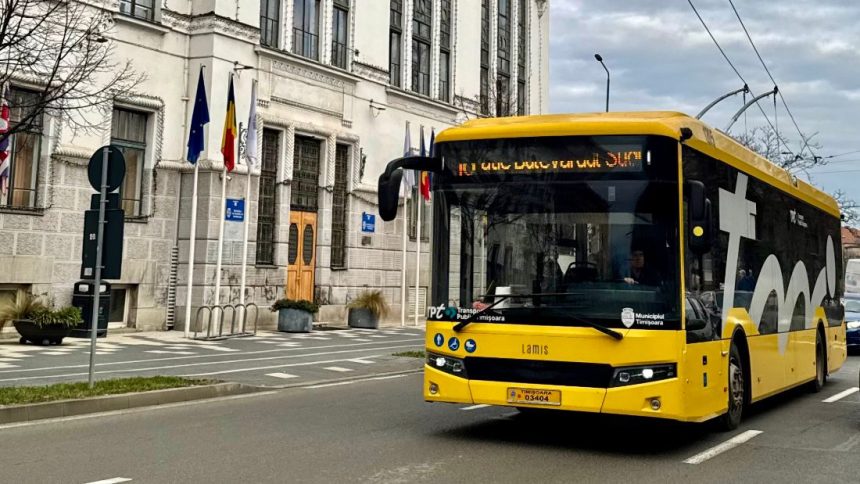 Tramvaie și autobuze din Timișoara, în contextul consultării publice lansate pentru îmbunătățirea transportului public