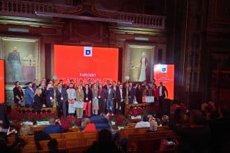 Cadre didactice ale Universității Politehnica Timișoara premiate la Gala Burselor ANIS 2025 pentru inovație în educație tehnologică