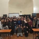 Studenți internaționali participă la sesiunea de orientare și bun venit organizată de universitate