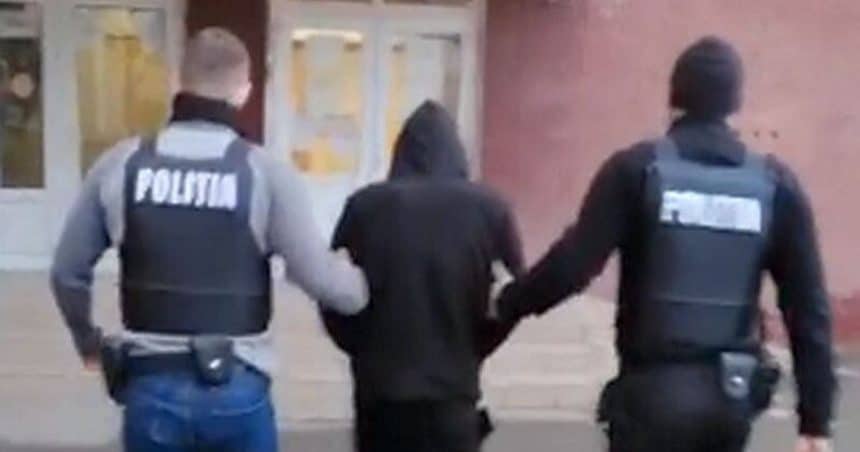 Echipaj de poliție în misiune în județul Timiș, zona Lovrin - Tomnatic.