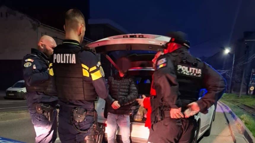 Reținere în județul Caraș-Severin pentru infracțiuni online împotriva minorilor