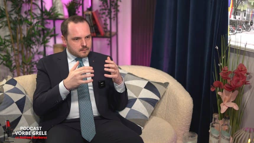 Ministrul Sănătății Alexandru Rogobete oferind o reacție exclusivă despre posibila sa candidatură la Primăria Timișoara în cadrul podcastului Vorbe Grele