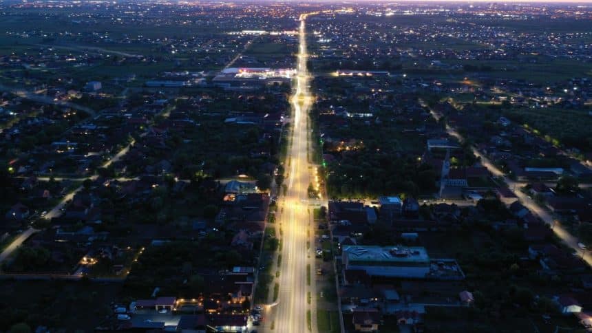 Imagine panoramică cu noile dezvoltări rezidențiale din Moșnița Nouă, cea mai bogată comună din Timiș.