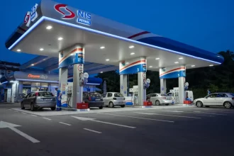 Serbia reduce accizele la carburanți cu 60% pentru a menține prețurile scăzute la pompă