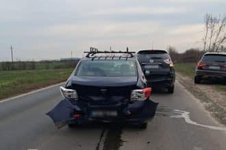 Autoturisme avariate pe DN 6 la ieșirea din Timișoara în urma unui carambol cu trei vehicule