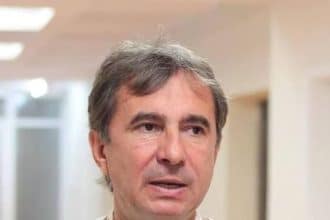 Medicul Dorel Sandesc managerul Spitalului Clinic Judetean de Urgenta Timisoara vizat de o decizie a instantei