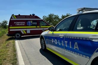 furt urmat de săritura victimei de la etaj.