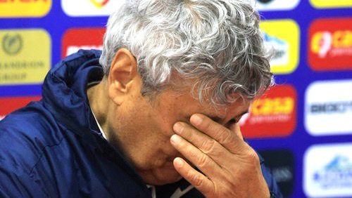 Portret al antrenorului Mircea Lucescu, cel mai titrat tehnician român, aflat în prezent sub supraveghere medicală strictă.