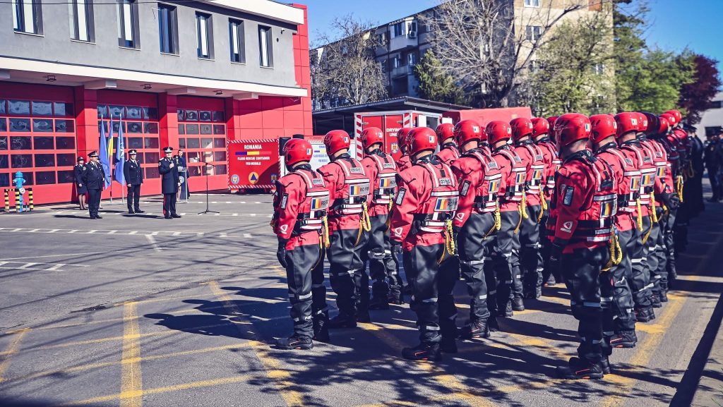 Elita salvatorilor pe apă: ISU Timiș se modernizează cu echipamente europene de 400.000 de euro și pompieri instruiți pentru misiuni internaționale