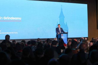 Lideri PSD, inclusiv Sorin Grindeanu, participând la reuniunea regională de la Timișoara pentru deciderea ieșirii de la guvernare.