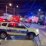 Masini avariate în intersecția Bulevardul Liviu Rebreanu cu strada Drubeta după un accident cauzat de trecerea pe culoarea roșie.