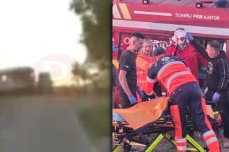 Autospecială SMURD avariată după impactul cu un tren la trecerea la nivel cu calea ferată din Urseni, județul Timiș.