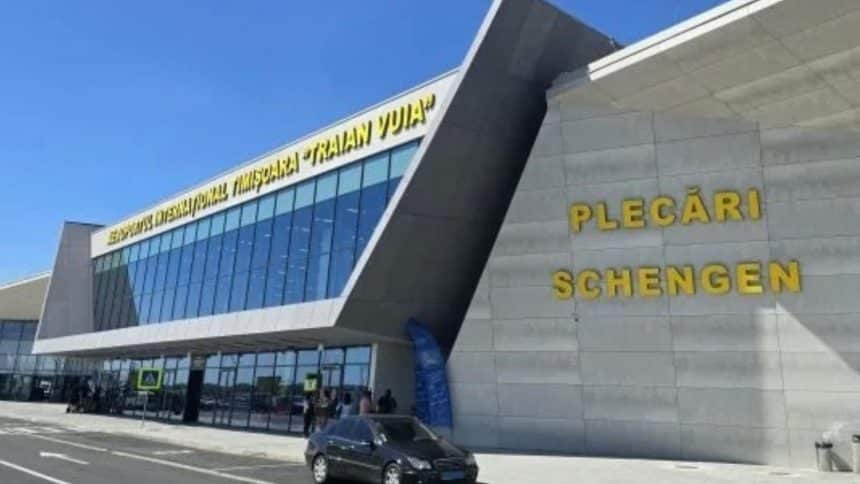 Avion Animawings pe pista Aeroportului Traian Vuia din Timișoara pregătit pentru noile rute spre Danemarca și Olanda.