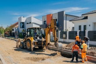 Nou strat de asfalt și trotuare reamenajate pe strada Aurel Bărglăzan din cartierul Blașcovici, Timișoara.