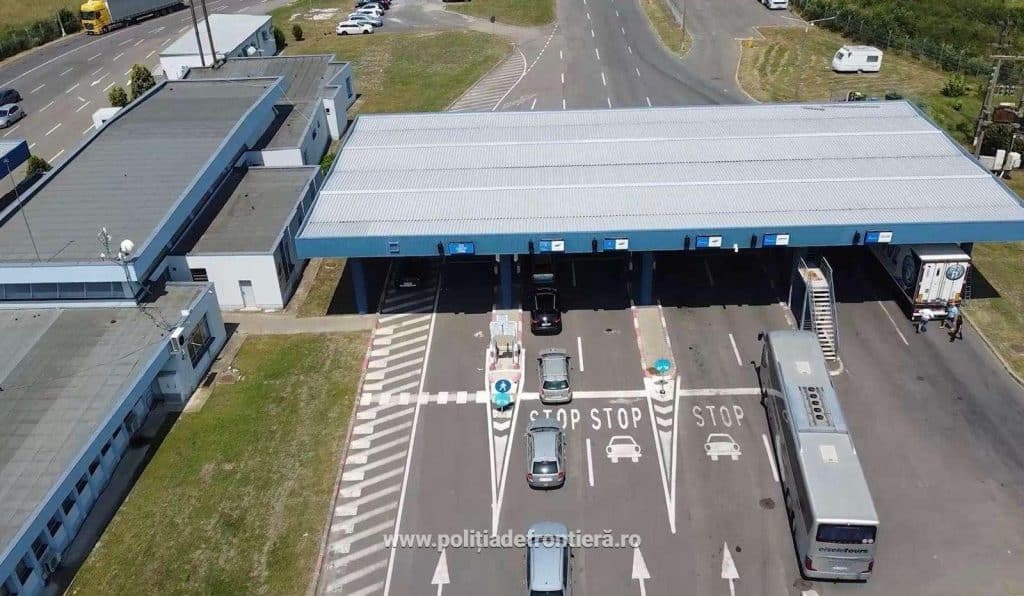 Document de ședere german cu data de expirare modificată, confiscat de polițiștii de frontieră la Moravița.