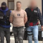 Reprezentare a luptei împotriva traficului de persoane; sediul DIICOT unde este anchetat tânărul de 23 de ani.