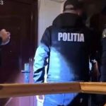 Probe ridicate de DIICOT: sute de pliculețe tip ziplock și substanțe cristaline de tip CMC și BMC.