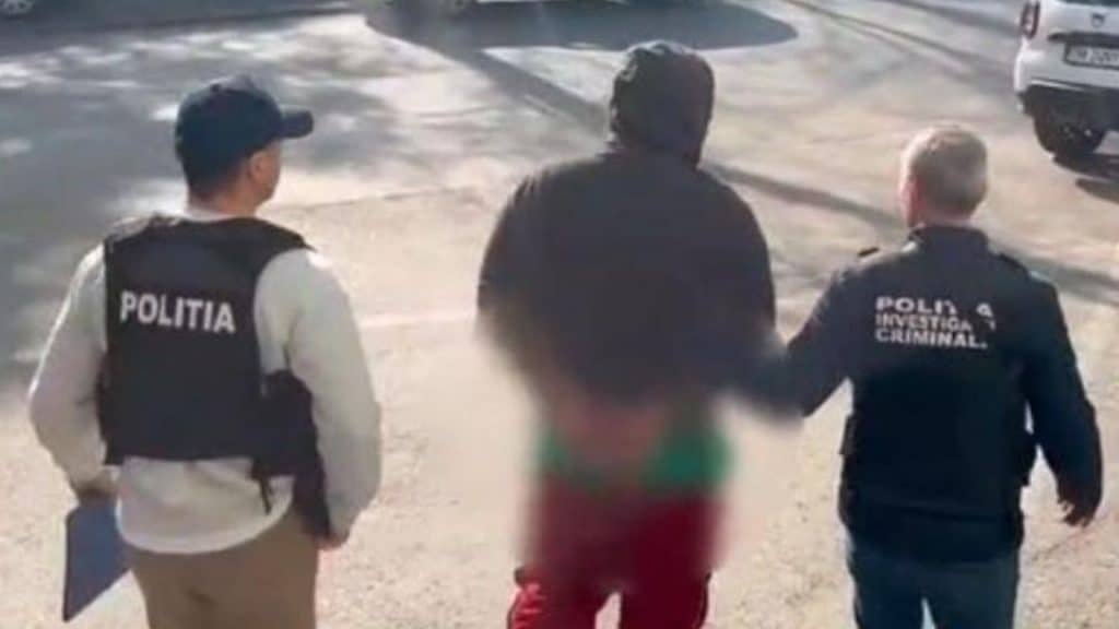 Bărbat reținut de polițiști în Gara Timișoara Nord după ce a fost prins cu articole pirotehnice interzise