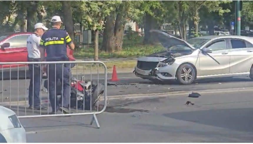 Motociclist proiectat pe contrasens după un accident în lanț, în Timișoara