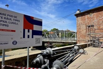 Podul de Fier din Lugoj închis complet pentru pietoni începând cu 7 mai pentru lucrări de reabilitare.
