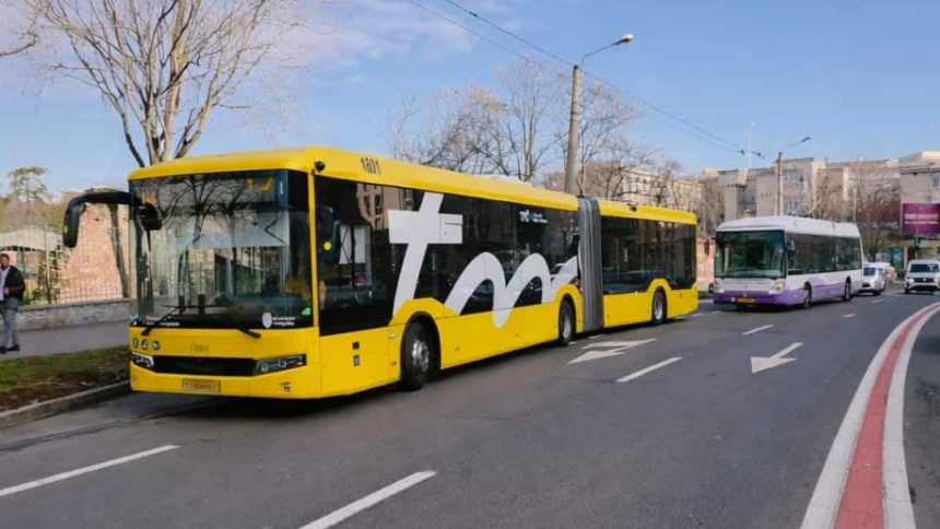 Mijloace de transport în comun STPT care circulă pe trasee deviate în Timișoara din cauza competiției Timotion.