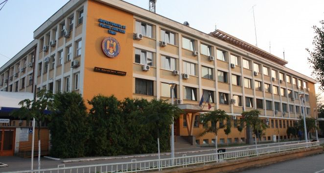 Sediul Inspectoratului de Poliție Județean Timiș de pe Bulevardul Take Ionescu, unde s-a mutat ghișeul de restituiri documente.