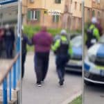 Echipaj de poliție din județul Hunedoara în timpul unei misiuni de punere în aplicare a mandatelor de executare a pedepsei.