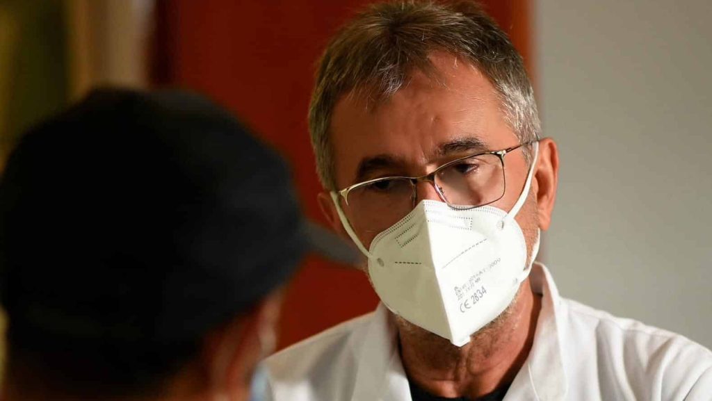 Medicul Dorel Săndesc, managerul Spitalului Județean din Timișoara, a primit o condamnare definitivă cu suspendare din partea Curții de Apel.