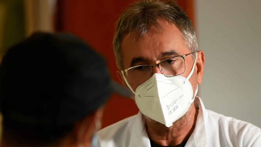 Medicul Dorel Săndesc, managerul Spitalului Județean din Timișoara, a primit o condamnare definitivă cu suspendare din partea Curții de Apel.