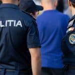 „Mașină de poliție în misiune, după prinderea a doi suspecți de furt din orașul Recaș.”