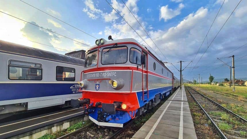 „Noua ramă electrică Alstom Coradia Stream de la CFR Călători, pregătită pentru ruta spre Constanța în sezonul estival.”