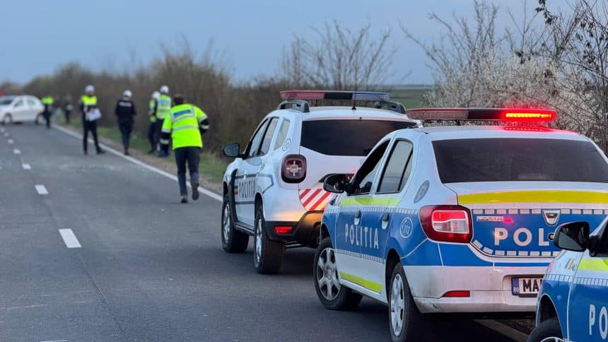 „Echipaje de poliție și ambulanță intervenind la un accident rutier produs la intersecția Drumul Boilor cu strada Sofia din Timișoara.”