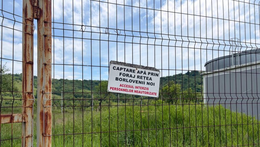 „Stația de epurare din Borlovenii Noi, județul Caraș-Severin, care deversa ape uzate nefiltrate direct în râul Iablacina.”