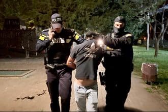 „Sediul DIICOT Timișoara, unde procurorii au dispus reținerea unui bărbat suspectat de trafic de droguri de risc către un minor.”