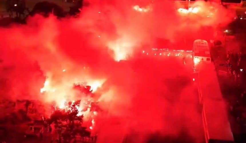Torțele aprinse de fanii Politehnicii au luminat malurile Begăi după victoria cu Minaur