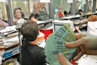 Interfața unui calculator online gratuit utilizat pentru simularea și calcularea salariilor nete ale cadrelor didactice și bugetarilor.