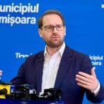 Primarul Timișoarei Dominic Fritz oferind declarații despre stadiul dosarului său juridic cu Agenția Națională de Integritate.